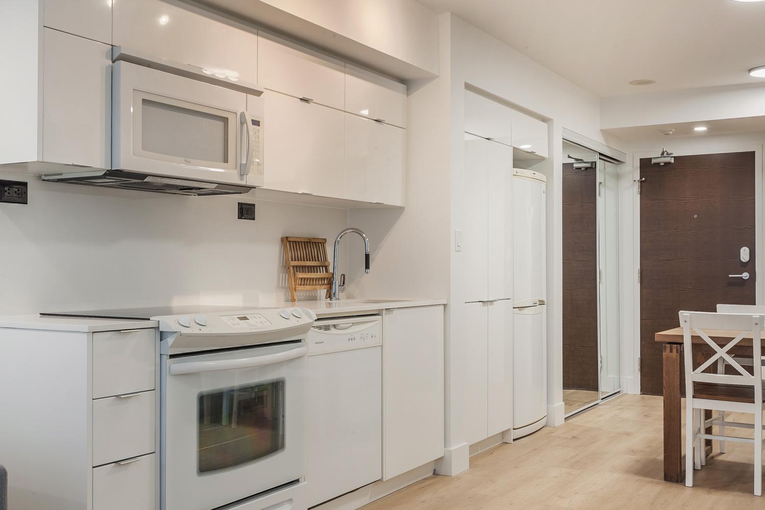 טורונטו Cozy 2Br Close To Cn Tower & Harbourfront מראה חיצוני תמונה