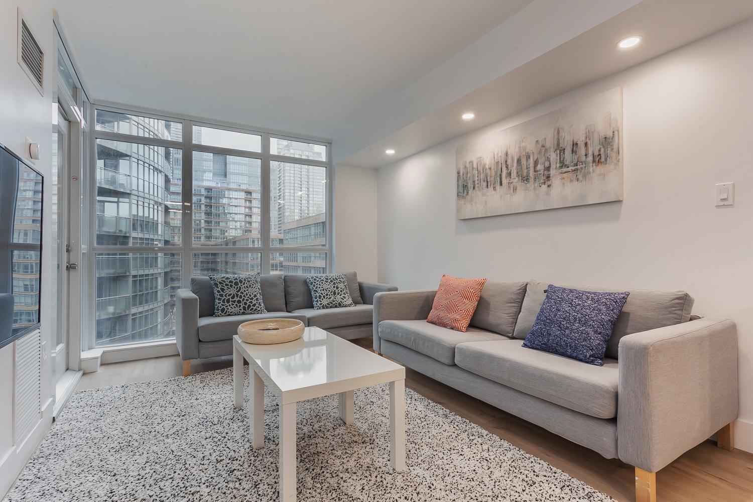 טורונטו Cozy 2Br Close To Cn Tower & Harbourfront מראה חיצוני תמונה